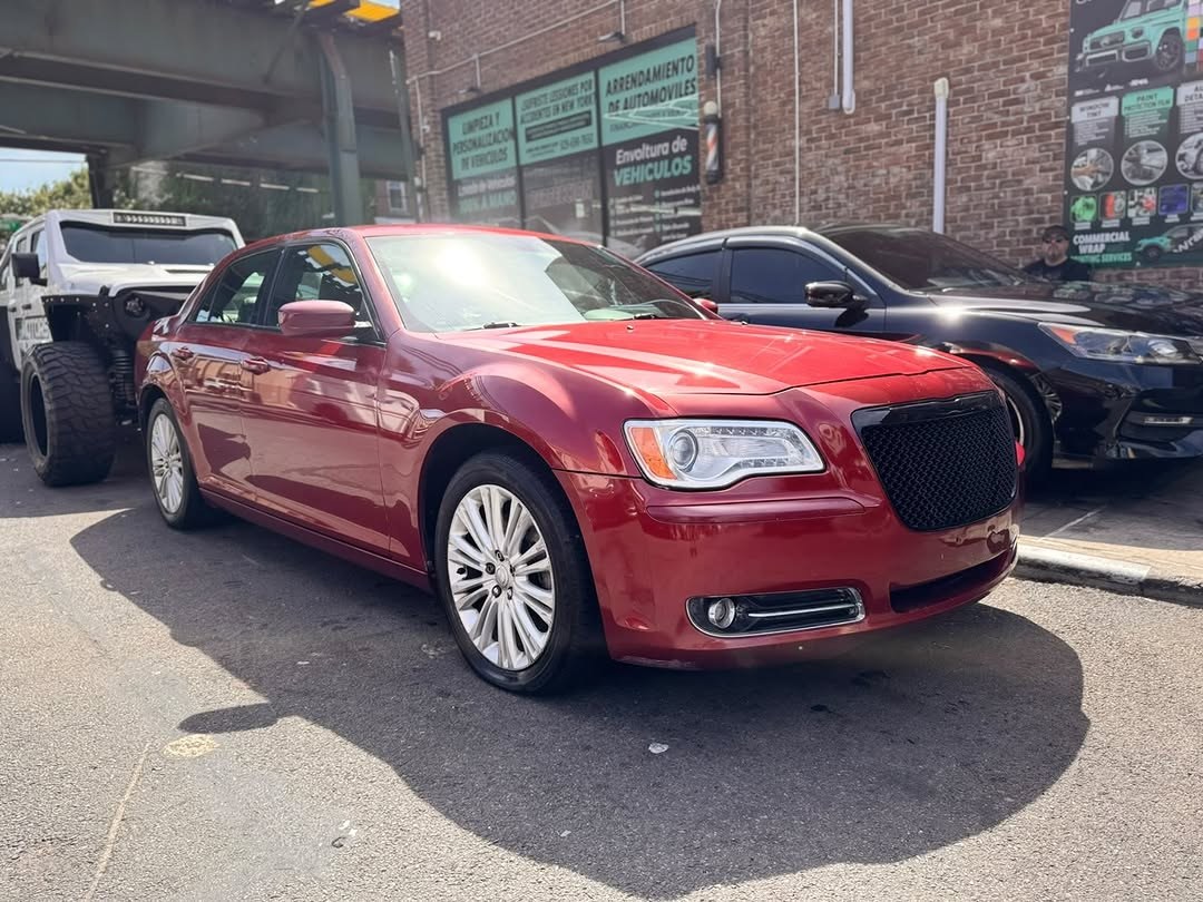 Red Chrysler 300 at ENY Motors